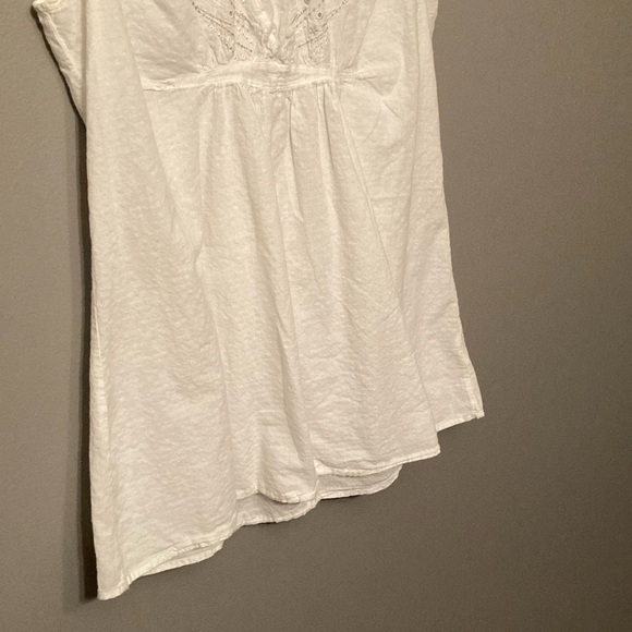 Sandwich 100% Cotton White Sleeveless Tank Top with Airy Fabric - Picture 5 of 9